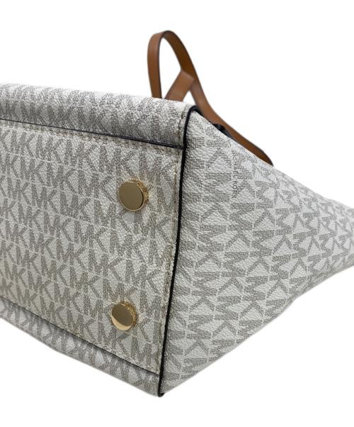MICHAEL KORS（マイケル・コース）MICHAEL KORS (マイケル・コース) トートバッグ ホワイト×ブラウンの古着・服飾アイテム