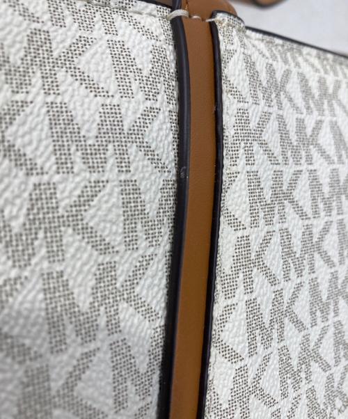MICHAEL KORS（マイケル・コース）MICHAEL KORS (マイケル・コース) トートバッグ ホワイト×ブラウンの古着・服飾アイテム