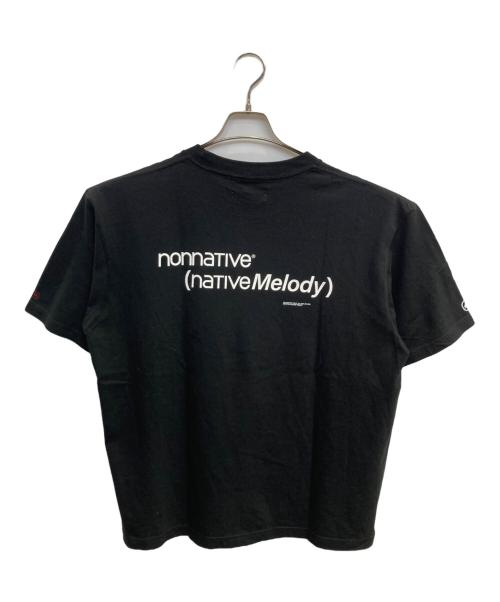 nonnative（ノンネイティブ）nonnative (ノンネイティブ) FRAGMENTS (フラグメント) ネイティブメロディTシャツ ブラック サイズ:Lの古着・服飾アイテム