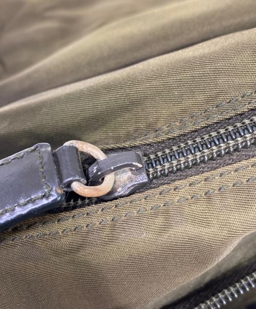 PRADA（プラダ）PRADA (プラダ) ナイロンショルダーバッグ カーキの古着・服飾アイテム