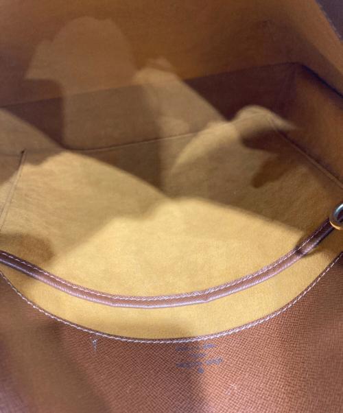 LOUIS VUITTON（ルイ ヴィトン）LOUIS VUITTON (ルイ ヴィトン) ショルダーバッグ ブラウンの古着・服飾アイテム