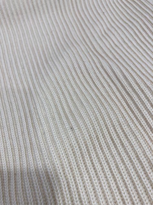 ANDERSEN-ANDERSEN（アンデルセン アンデルセン）ANDERSEN-ANDERSEN (アンデルセン アンデルセン) ニット ベージュ サイズ:Mの古着・服飾アイテム