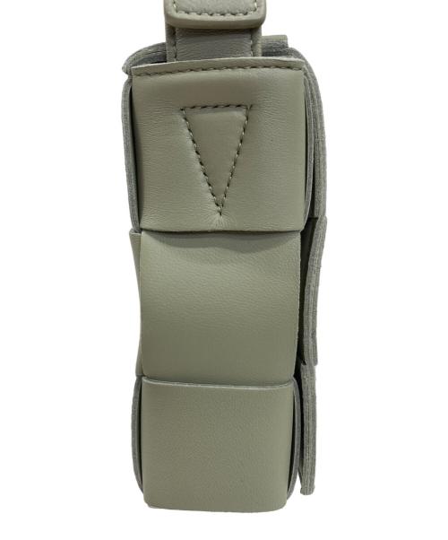 BOTTEGA VENETA（ボッテガベネタ）BOTTEGA VENETA (ボッテガベネタ) スモールカセットショルダーバッグ アロエグリーンの古着・服飾アイテム