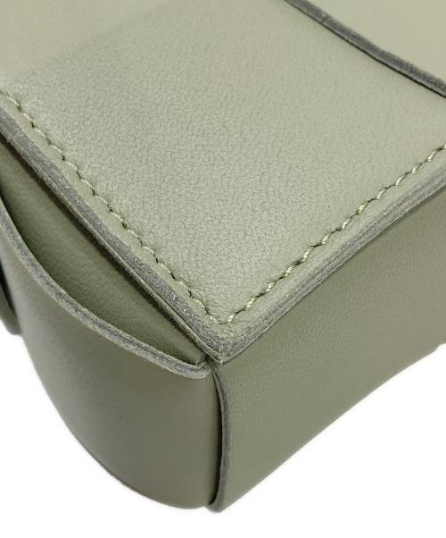 BOTTEGA VENETA（ボッテガベネタ）BOTTEGA VENETA (ボッテガベネタ) スモールカセットショルダーバッグ アロエグリーンの古着・服飾アイテム