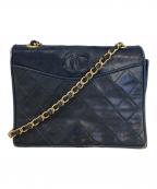 CHANELシャネル）の古着「チェーンショルダーバッグ」｜ブラック