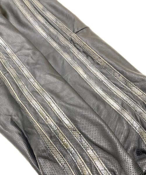 adidas（アディダス）adidas (アディダス) パンチングレザージャケット ブラック サイズ:XSの古着・服飾アイテム