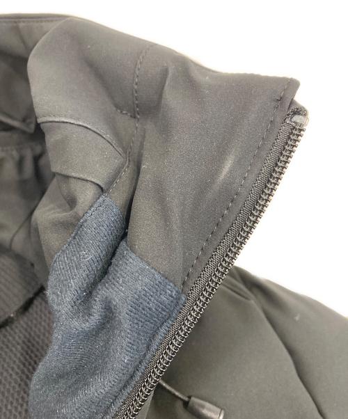 DESCENTE ALLTERRAIN（デザイント オルテライン）DESCENTE ALLTERRAIN (デザイント オルテライン) ダウンジャケット ブラック サイズ:Mの古着・服飾アイテム