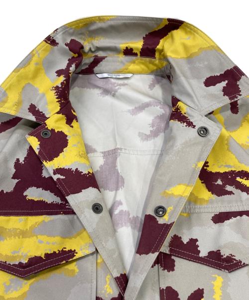VALENTINO（ヴァレンティノ）VALENTINO (ヴァレンティノ) GIUBBINO CAMO JACKET ベージュ サイズ:48の古着・服飾アイテム