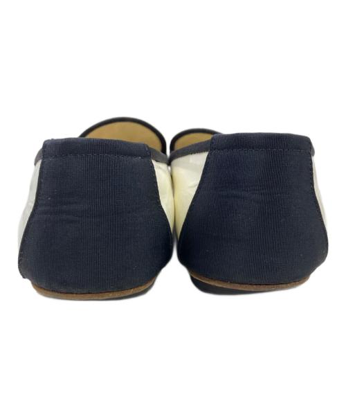 CHANEL（シャネル）CHANEL (シャネル) フラットシューズ アイボリー サイズ:37 1/2の古着・服飾アイテム