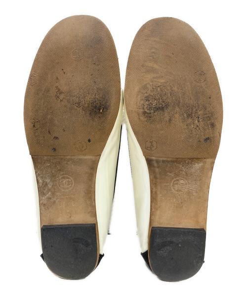 CHANEL（シャネル）CHANEL (シャネル) フラットシューズ アイボリー サイズ:37 1/2の古着・服飾アイテム