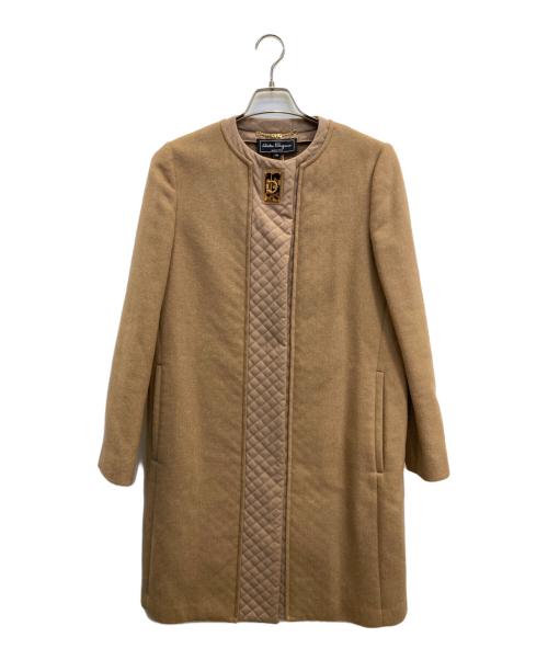 Salvatore Ferragamo（サルヴァトーレ フェラガモ）Salvatore Ferragamo (サルヴァトーレ フェラガモ) コート ベージュ サイズ:Lの古着・服飾アイテム