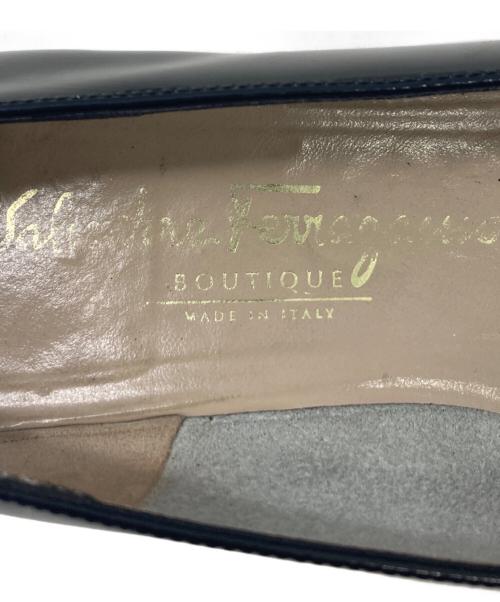 Salvatore Ferragamo（サルヴァトーレ フェラガモ）Salvatore Ferragamo (サルヴァトーレ フェラガモ) パンプス ブラック サイズ:23cmの古着・服飾アイテム