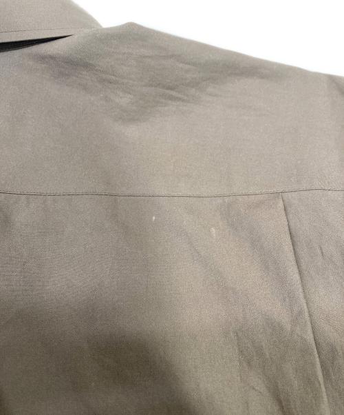 AURALEE（オーラリー）AURALEE (オーラリー) レギュラーカラーシャツ ブラウン サイズ:3の古着・服飾アイテム