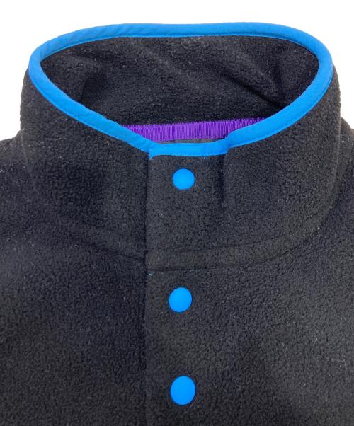 Patagonia（パタゴニア）Patagonia (パタゴニア) Lightweight Synchilla Snap-T Pullover ブラック×スカイブルー サイズ:Mの古着・服飾アイテム