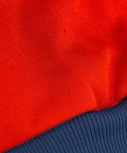 adidas（アディダス）adidas (アディダス) フーデッドトラックジャケット レッド サイズ:Lの古着・服飾アイテム