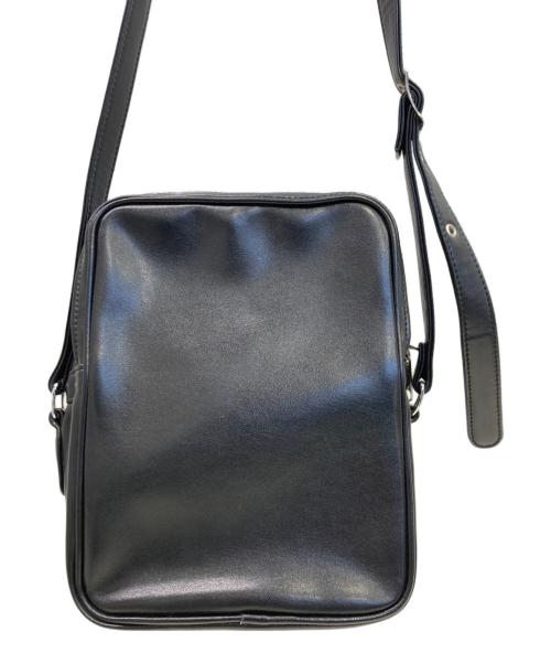 COMME des GARCONS（コムデギャルソン）COMME des GARCONS (コムデギャルソン) フェイクレザーショルダーバッグ ブラックの古着・服飾アイテム
