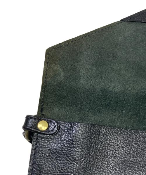 IL BISONTE（イル ビゾンテ）IL BISONTE (イル ビゾンテ) クラッチバッグ ブラックの古着・服飾アイテム