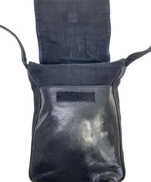 ALEXANDER McQUEEN（アレキサンダーマックイーン）ALEXANDER McQUEEN (アレキサンダーマックイーン) レザーショルダーバッグ ブラックの古着・服飾アイテム