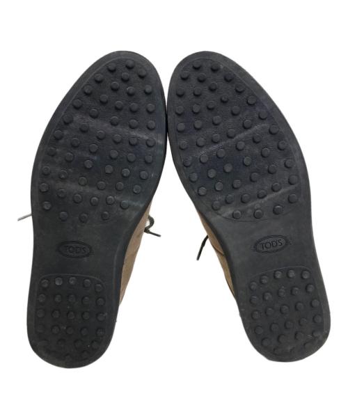 TOD'S（トッズ）TOD'S (トッズ) スニーカー ベージュ サイズ:8の古着・服飾アイテム