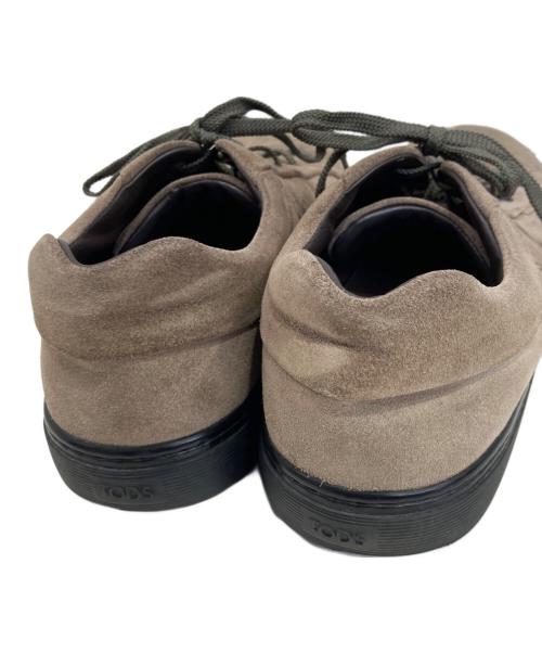 TOD'S（トッズ）TOD'S (トッズ) スニーカー ベージュ サイズ:8の古着・服飾アイテム
