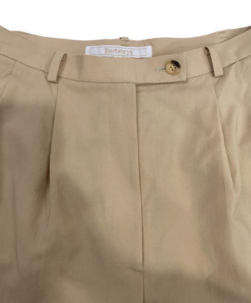 Burberry's（バーバリーズ）Burberry's (バーバリーズ) ２タックパンツ ベージュ サイズ:40の古着・服飾アイテム