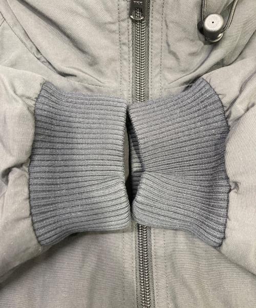 CarHartt（カーハート）CarHartt (カーハート) ナイロンフーディージャケット ブラック サイズ:XLの古着・服飾アイテム