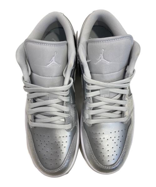 NIKE（ナイキ）NIKE (ナイキ) Air Jordan 1 Low SE シルバー サイズ:28.5 未使用品の古着・服飾アイテム
