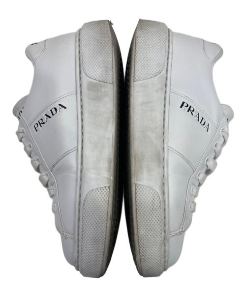 PRADA（プラダ）PRADA (プラダ) スニーカー ホワイト サイズ:35の古着・服飾アイテム