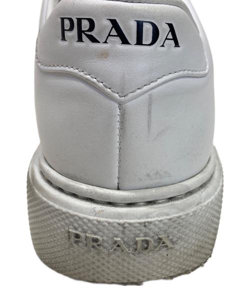 PRADA（プラダ）PRADA (プラダ) スニーカー ホワイト サイズ:35の古着・服飾アイテム