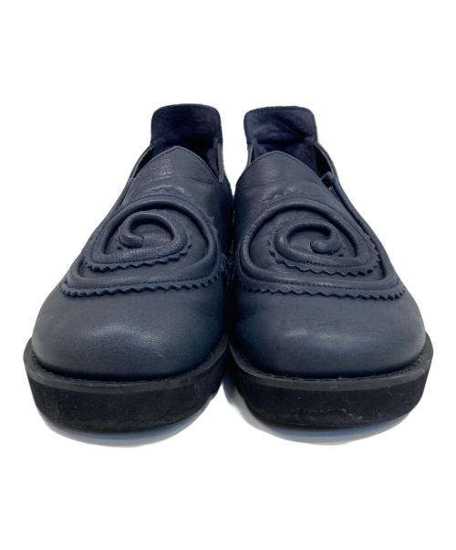 慈雨（ジウ）慈雨 (ジウ) スリッポン ネイビー サイズ:22½の古着・服飾アイテム