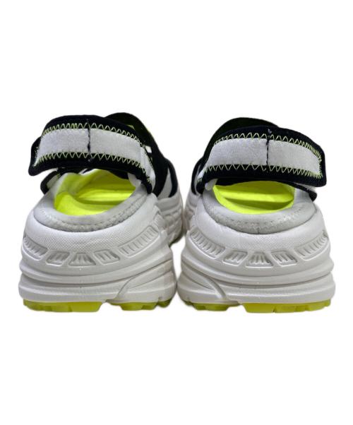 UGG（アグ）UGG (アグ) サンダル ホワイト サイズ:24.5㎝の古着・服飾アイテム