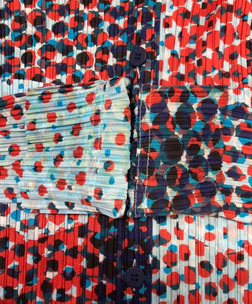 PLEATS PLEASE（プリーツプリーズ）PLEATS PLEASE (プリーツプリーズ) 総柄プリーツシャツ マルチカラー サイズ:3の古着・服飾アイテム