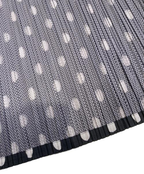 PLEATS PLEASE（プリーツプリーズ）PLEATS PLEASE (プリーツプリーズ) ノースリーブカットソー ブラック サイズ:3の古着・服飾アイテム