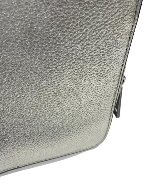 MARC JACOBS（マークジェイコブス）MARC JACOBS (マークジェイコブス) 2WAYバッグ シルバーの古着・服飾アイテム