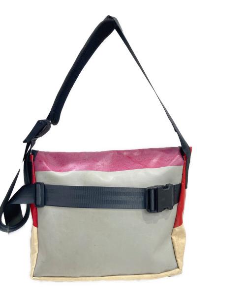 FREITAG（フライターグ）FREITAG (フライターグ) F712 DRAGNET F-CUT ピンクの古着・服飾アイテム