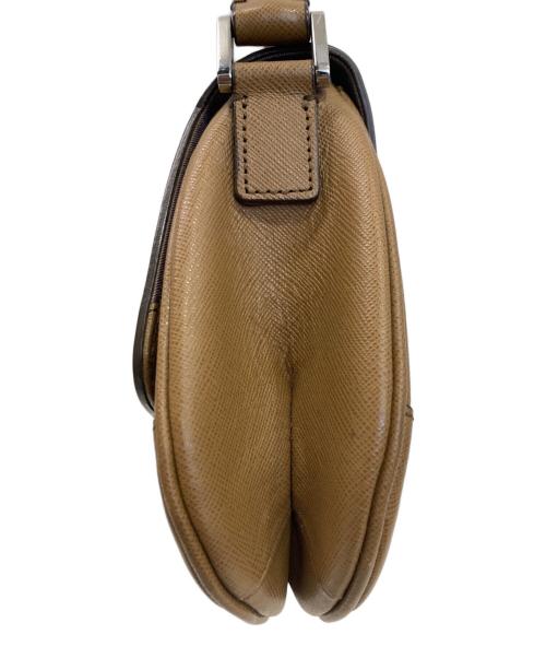 BURBERRY（バーバリー）BURBERRY (バーバリー) ロゴプレートワンショルダーバッグ ブラウンの古着・服飾アイテム