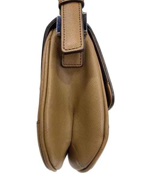 BURBERRY（バーバリー）BURBERRY (バーバリー) ロゴプレートワンショルダーバッグ ブラウンの古着・服飾アイテム