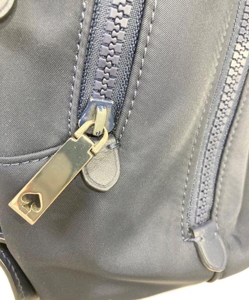 Kate Spade（ケイトスペード）Kate Spade (ケイトスペード) カリッサナイロンミディアムバックパック ネイビーの古着・服飾アイテム