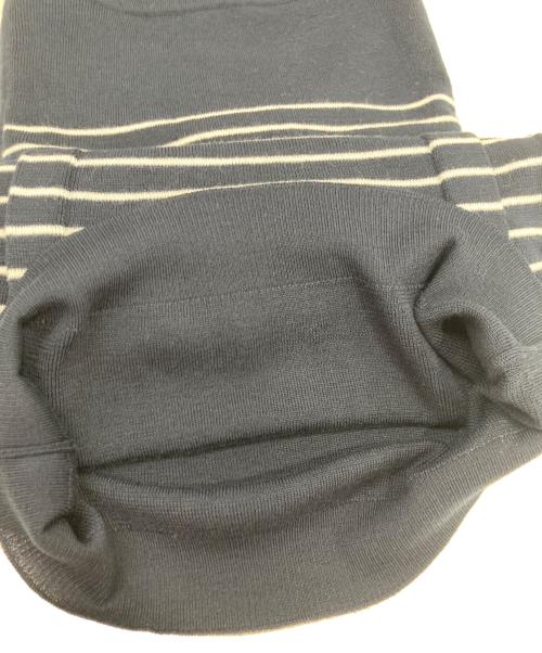 J.W.ANDERSON（ジェイダブリューアンダーソン）J.W.ANDERSON (ジェイダブリューアンダーソン) レイヤードボーダーニット ネイビー サイズ:S 未使用品の古着・服飾アイテム