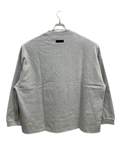 FOG ESSENTIALS（フィアオブゴッド エッセンシャル）FOG ESSENTIALS (フィアオブゴッド エッセンシャル) アーチロゴカットソー グレー サイズ:Lの古着・服飾アイテム