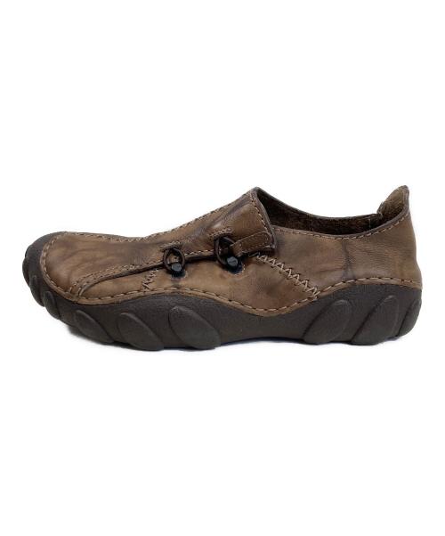 CLARKS（クラークス）CLARKS (クラークス) シューズ ブラウン サイズ:8の古着・服飾アイテム