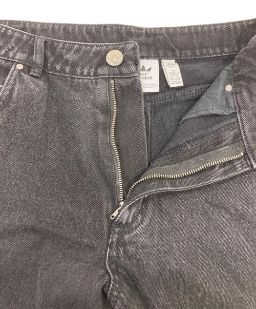 adidas（アディダス）adidas (アディダス) デニムパンツ ブラック サイズ:W26（66cm）の古着・服飾アイテム