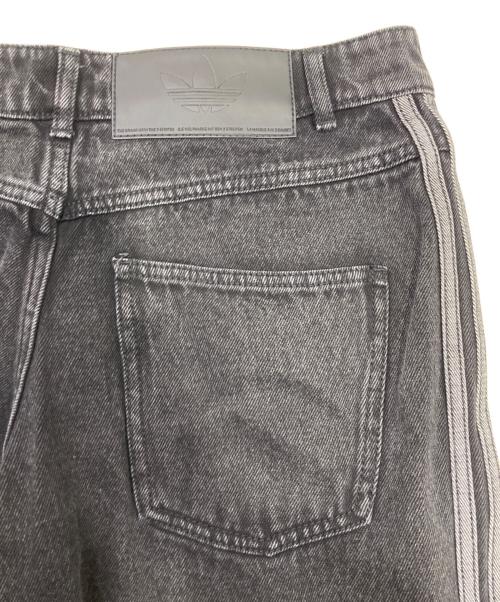 adidas（アディダス）adidas (アディダス) デニムパンツ ブラック サイズ:W26（66cm）の古着・服飾アイテム