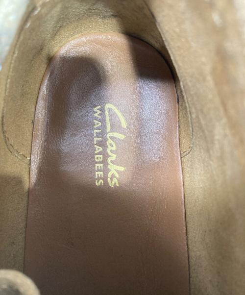 CLARKS（クラークス）CLARKS (クラークス) ワラビー ベージュ サイズ:UK7 1/2(26～26.5㎝）の古着・服飾アイテム