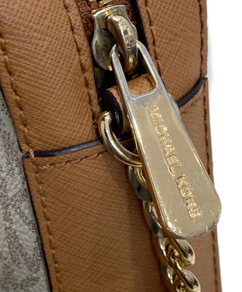 MICHAEL KORS（マイケル・コース）MICHAEL KORS (マイケル・コース) ショルダーバッグ アイボリーの古着・服飾アイテム
