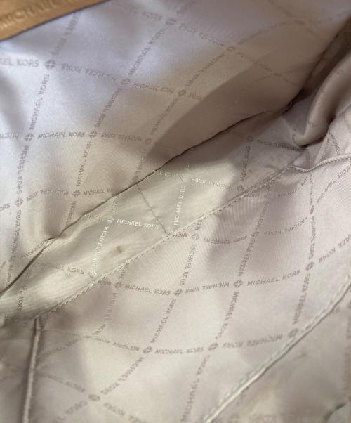 MICHAEL KORS（マイケル・コース）MICHAEL KORS (マイケル・コース) ショルダーバッグ アイボリーの古着・服飾アイテム