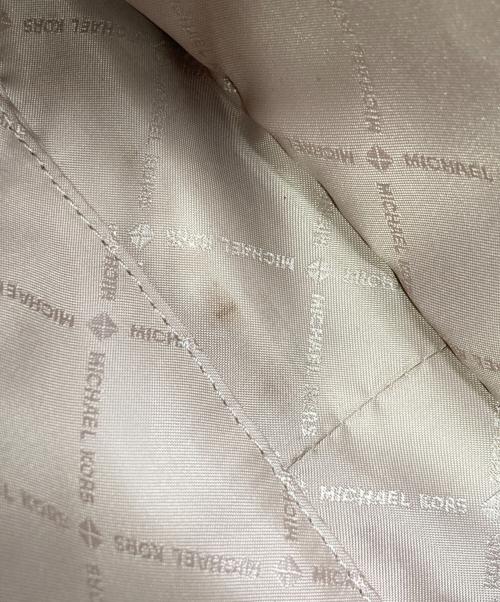 MICHAEL KORS（マイケル・コース）MICHAEL KORS (マイケル・コース) ショルダーバッグ アイボリーの古着・服飾アイテム