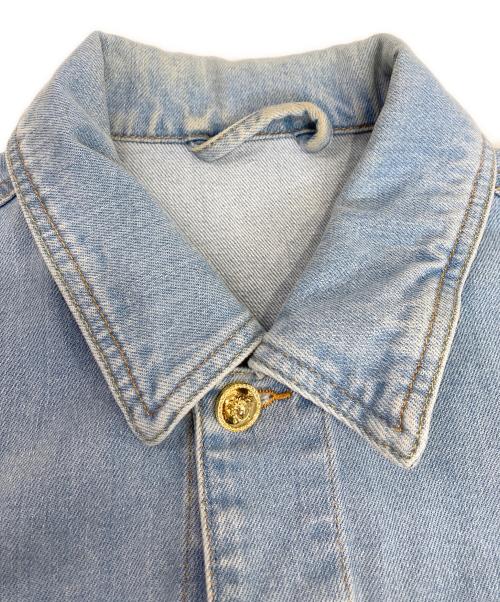 VERSACE（ヴェルサーチェ）VERSACE (ヴェルサーチェ) ストーンウォッシュデニムジャケット インディゴ サイズ:46の古着・服飾アイテム