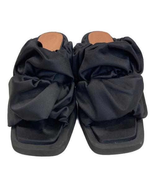 GANNI（ガニー）Ganni (ガニー) Ruched Satin Mules ブラック サイズ:37の古着・服飾アイテム