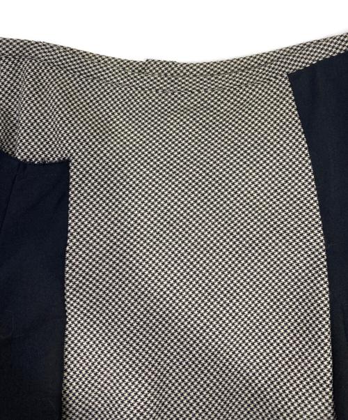 COMME des GARCONS（コムデギャルソン）COMME des GARCONS (コムデギャルソン) スカート グレー×ブラック サイズ:表記無しの古着・服飾アイテム